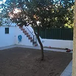 Casa Do Limoeiro Bed & Breakfast